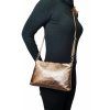 Kožená crossbody kabelka zlatá 8003 Maxa (1)